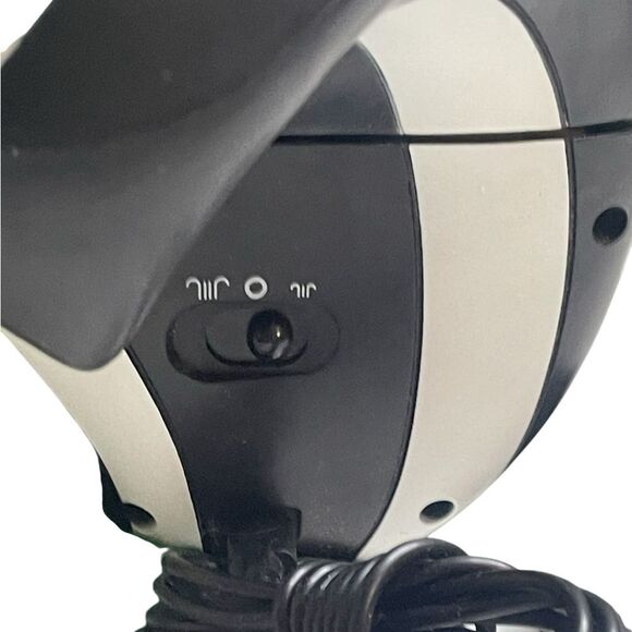 Disney Parks Skunk Petunia Flower Diffuser Bambi TESTED/ WORKING - Picture 8 of 15